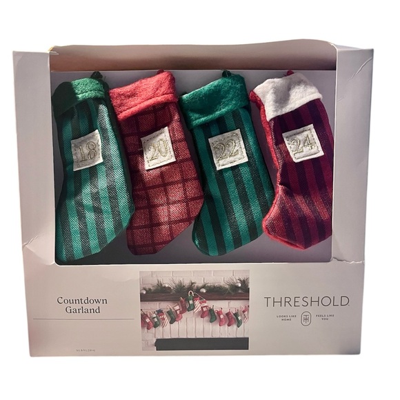 Christmas Stocking Countdown Garland Advent Calendar by Threshold 6 ft Long NWT - Picture 5 of 5